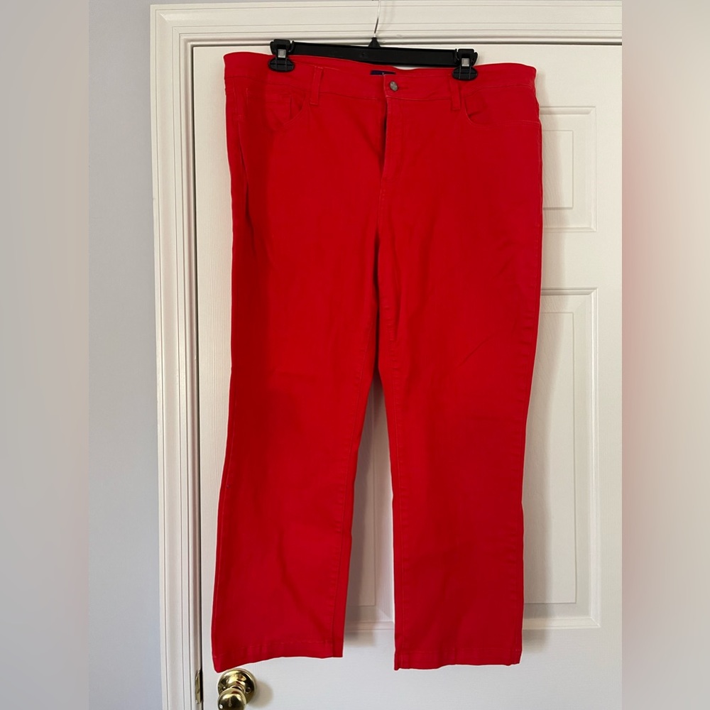 NYDJ red 20w ankle length jeans. Very good used condition, worn once.